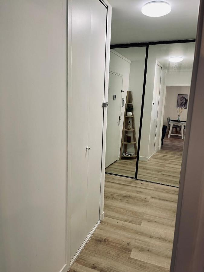 Appartement Centre Ville Avec Garage Troyes Exterior foto